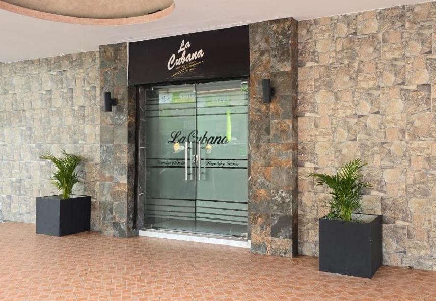 La Cubana Hotel & Suites Colon Bagian luar foto