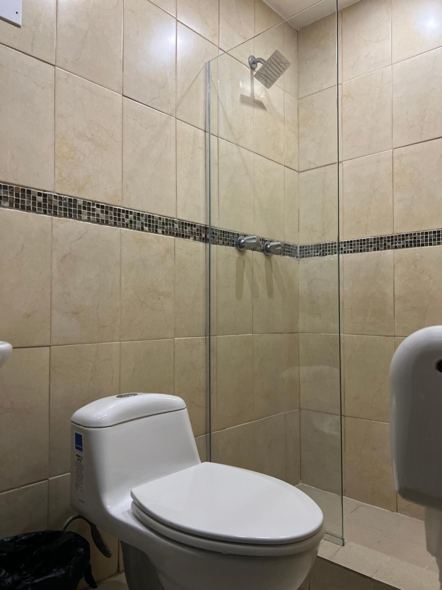 La Cubana Hotel & Suites Colon Bagian luar foto